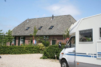 Camperplek met ontbijtservice